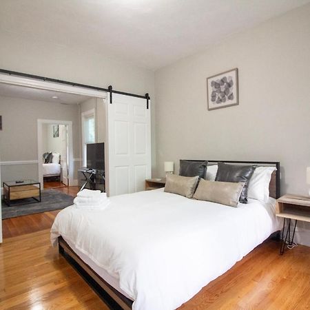 2 Bedroom Condo Close To Boston And Cambridge With Free Parkings Zewnętrze zdjęcie