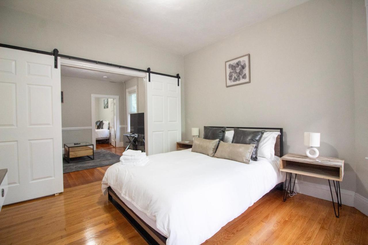 2 Bedroom Condo Close To Boston And Cambridge With Free Parkings Zewnętrze zdjęcie