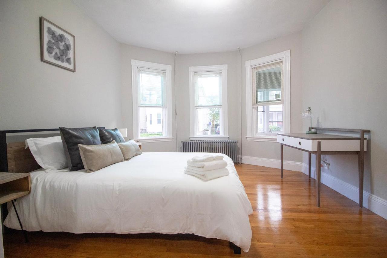 2 Bedroom Condo Close To Boston And Cambridge With Free Parkings Zewnętrze zdjęcie