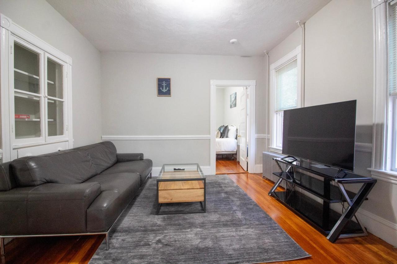 2 Bedroom Condo Close To Boston And Cambridge With Free Parkings Zewnętrze zdjęcie
