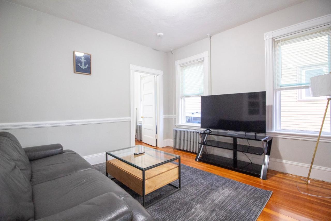 2 Bedroom Condo Close To Boston And Cambridge With Free Parkings Zewnętrze zdjęcie